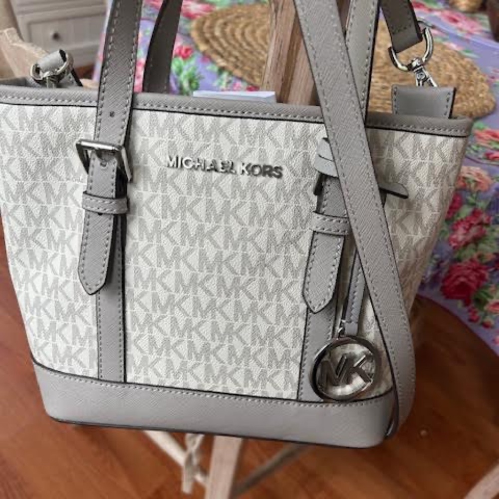Michael Kors Hand bag cross body